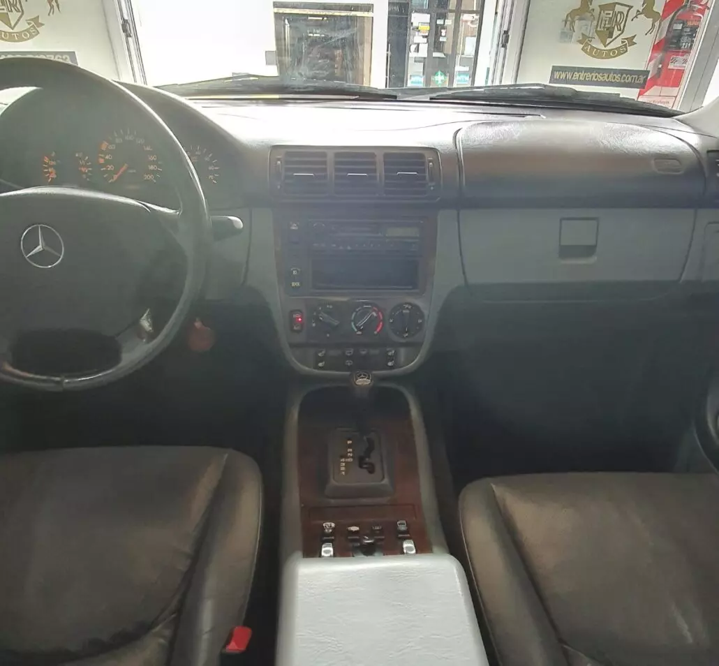 Vendo Mercedes Benz 3.2 Ml 320 4×4 At Luxury