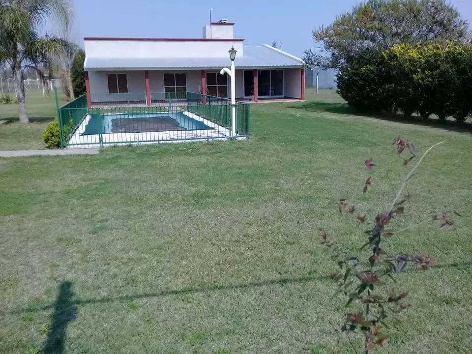 Vendo hermosa casa quinta en Villa Urquiza, ENTRE RÍOS