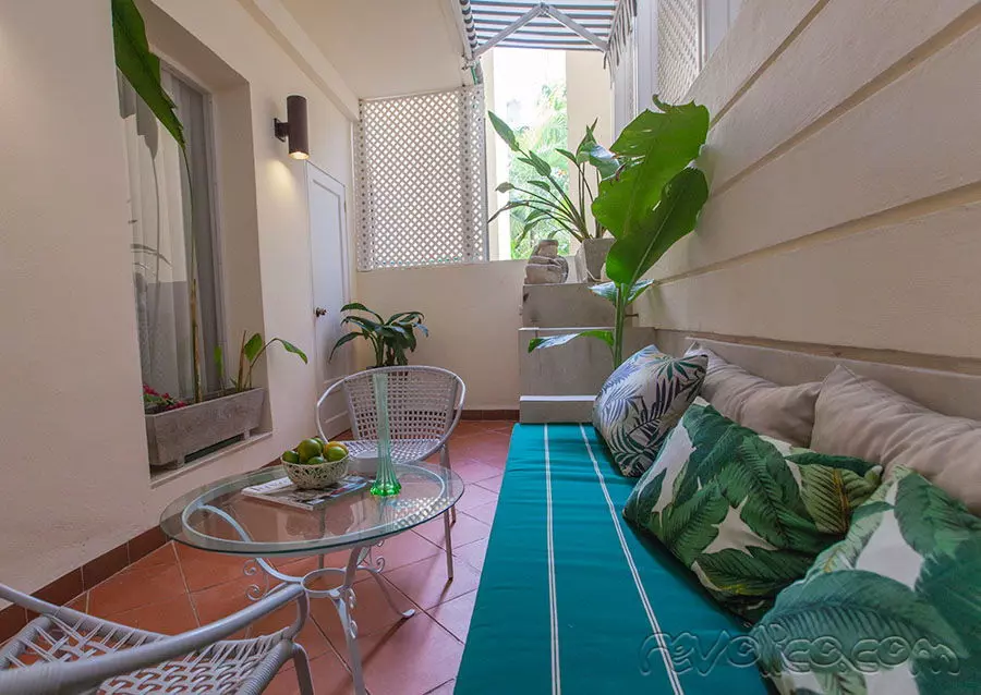 Venta de casas en Cuba: Apartamento con vista al mar y terraza *