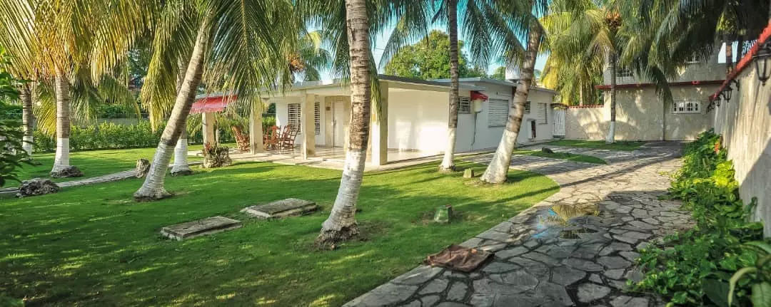 Alquiler vacaciones casa con piscina privada en Cuba.