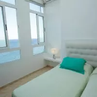 Alquilo hermoso Apartamento en calle Humboldt y Malecónre