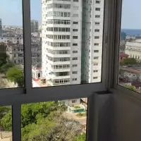 SE RENTA POR DÍAS hermoso apartamento con vista a la Ciudad Habana Cubare