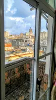 Renta por días y en divisas de bello apartamento en Centro Habana Cuba