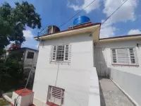 CUBA: Se vende casa en nuevo vedado a 50metros d la avenida 26 por el zoológico 