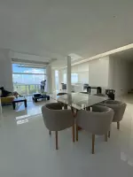 Venta casa Club de Campo,San Antonio de los Altos, inf.Ma. F Varela 04241045413re